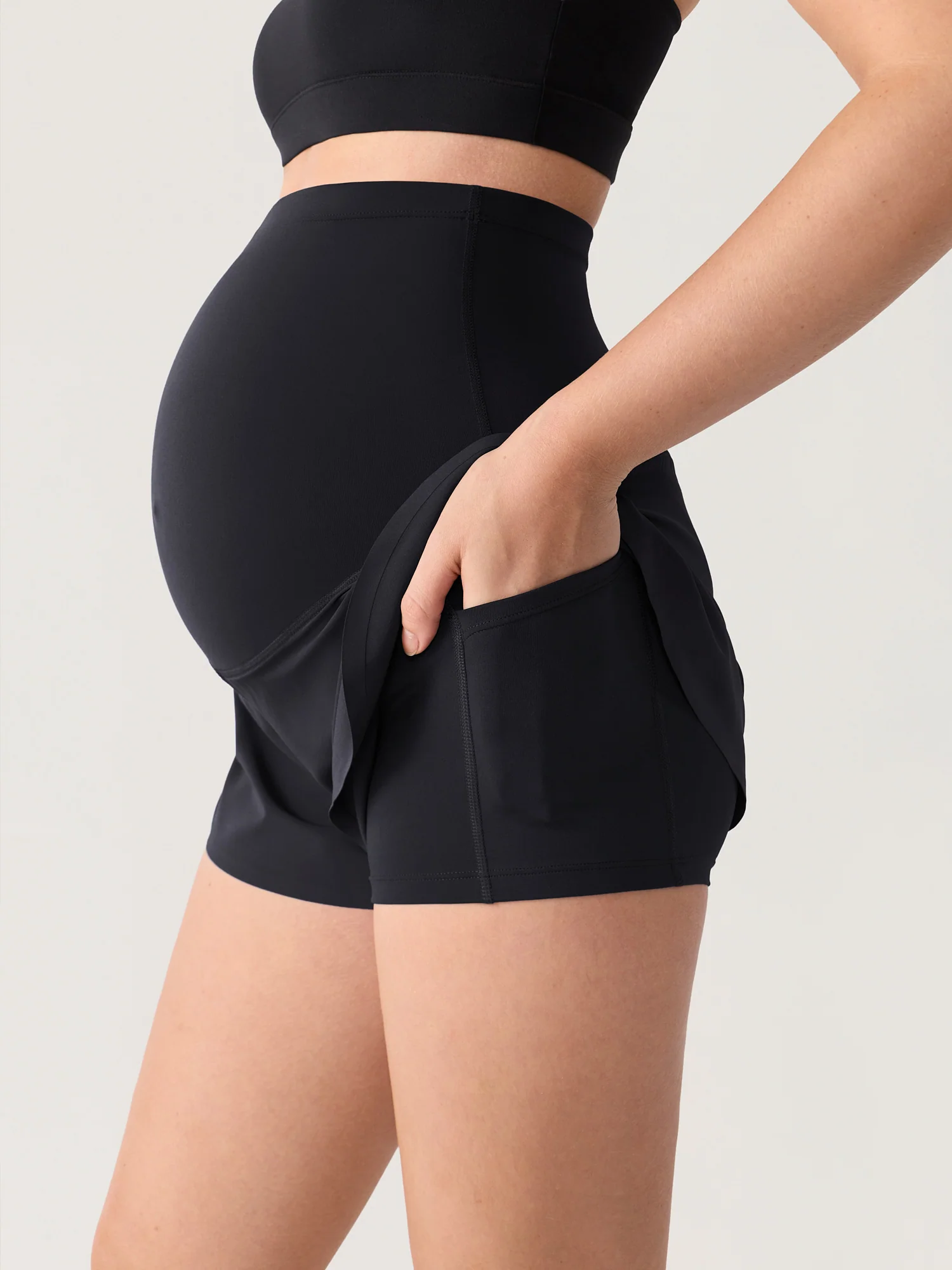 Bloomove™ Maternity Dolphin Shorts - with Inner Pockets - Image 7