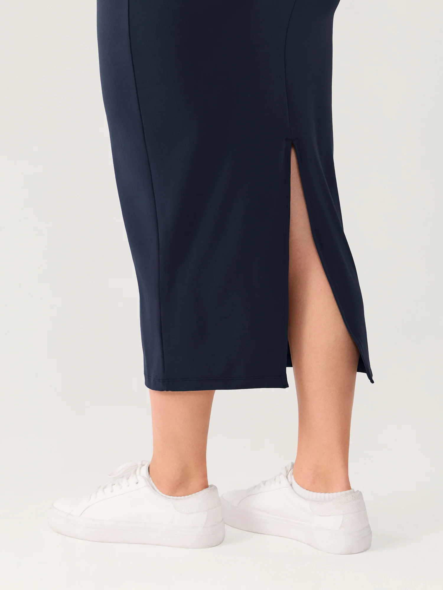 Natrelax® Hidden Crossover Babycon Maxi Dress - Image 4