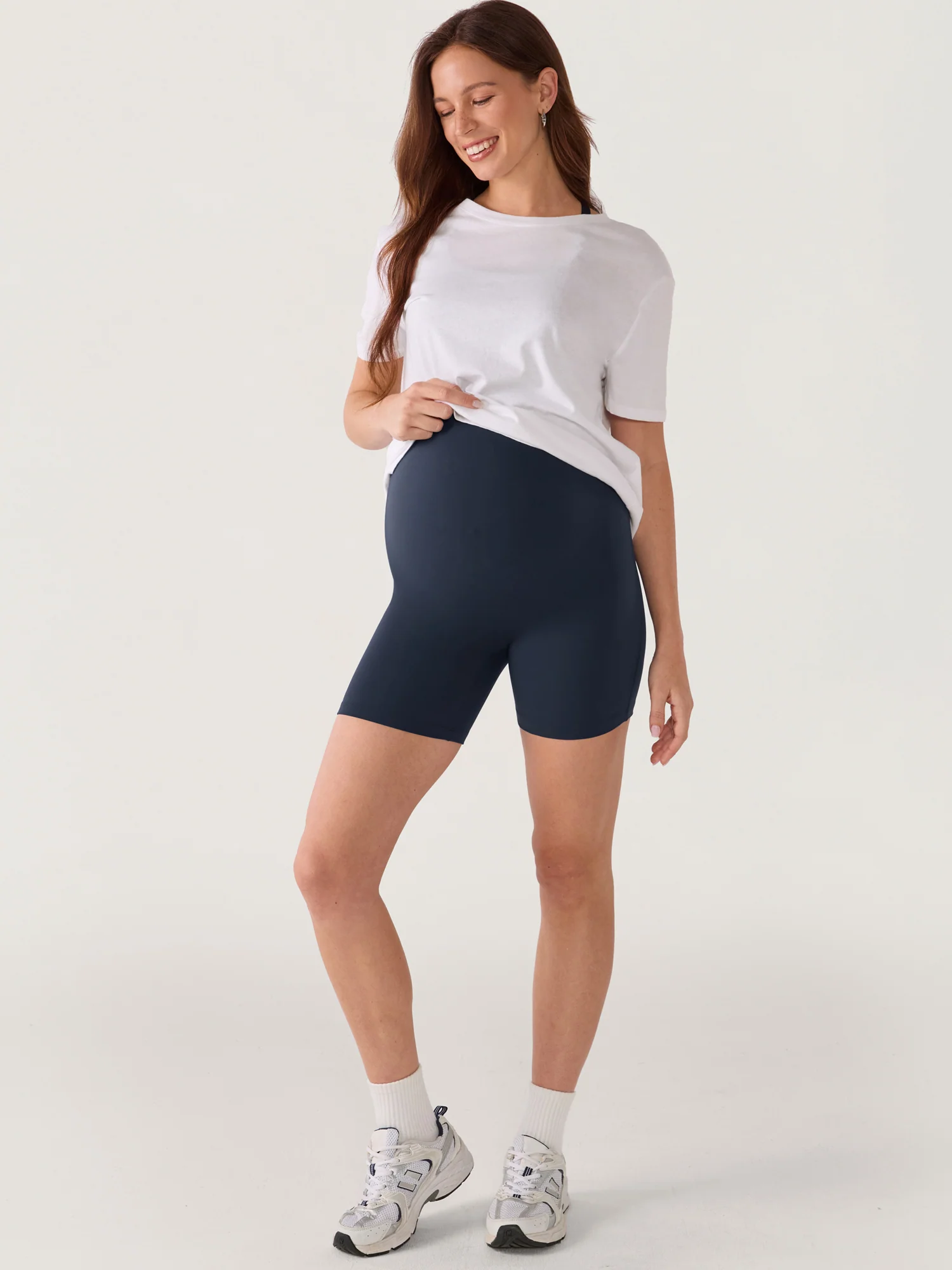 Natrelax® Seamless-Front Maternity Shorts 6" - Image 5